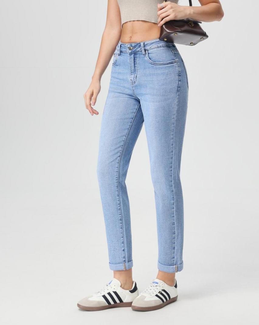 Nexsus Plus Ladies Women’s High Waist Mum Fit Jeans – Light Wash Tapered Leg Classic Mom Fit Jeans High Waist Vintage Style Mom Jeans Everyday Casual